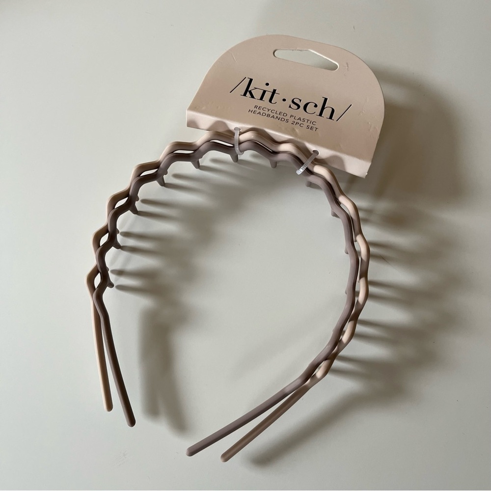 Kitsch Recycled Plastic Wavy Headband in Cream